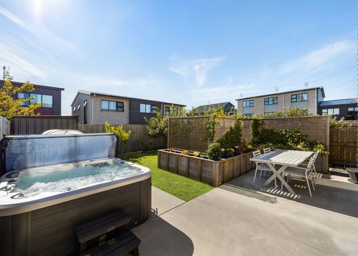  at 57 Haroto Street, Manukau, Auckland