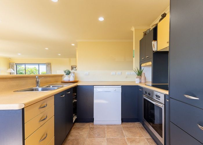  at 175 Weggery Drive, Waikanae Beach, Waikanae