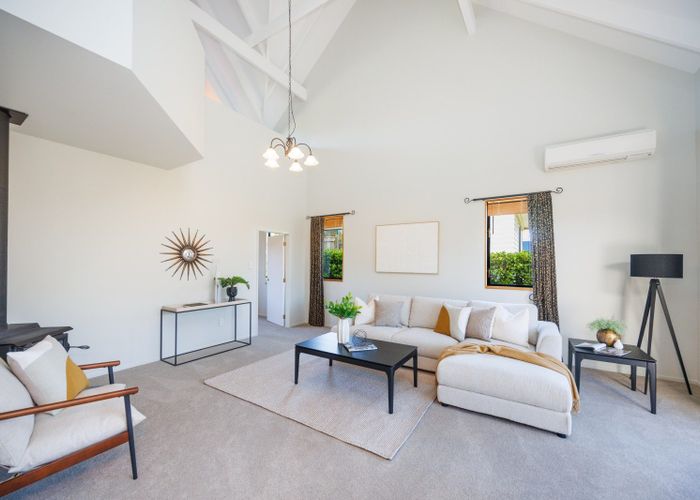  at 20 Cashmere Drive, Fitzherbert, Palmerston North, Manawatu / Whanganui