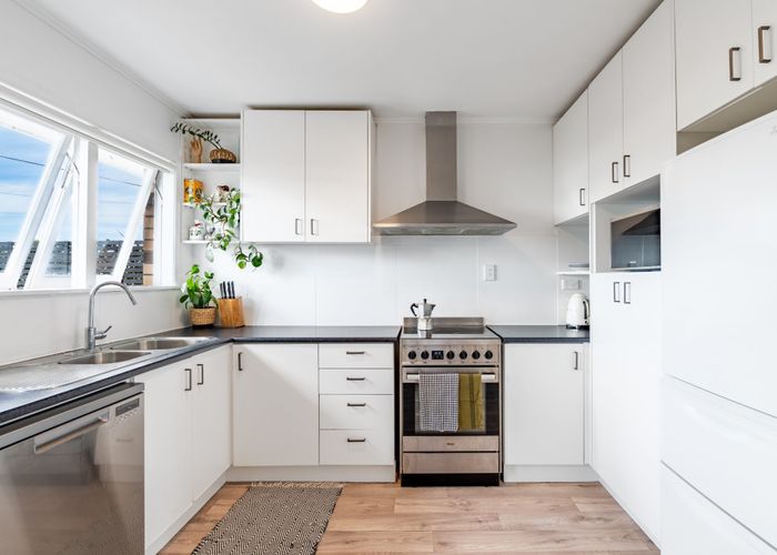  at 2/102 Victoria Street, Onehunga, Auckland City, Auckland