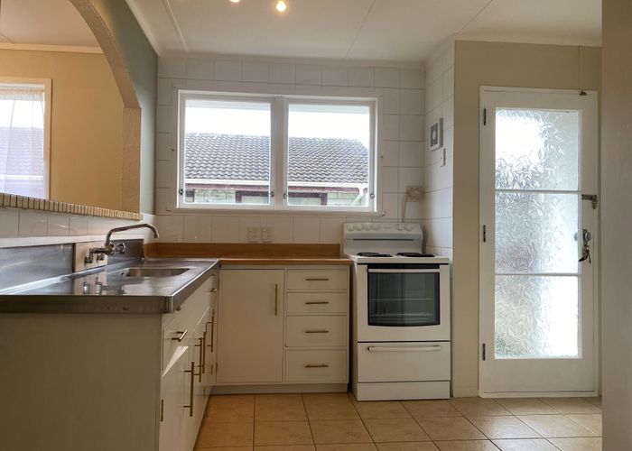  at 20 Kairanga Cres, Wainuiomata, Lower Hutt, Wellington