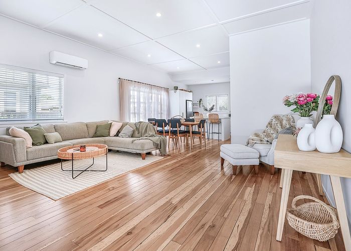  at 8A Bains Avenue, Hamilton East, Hamilton