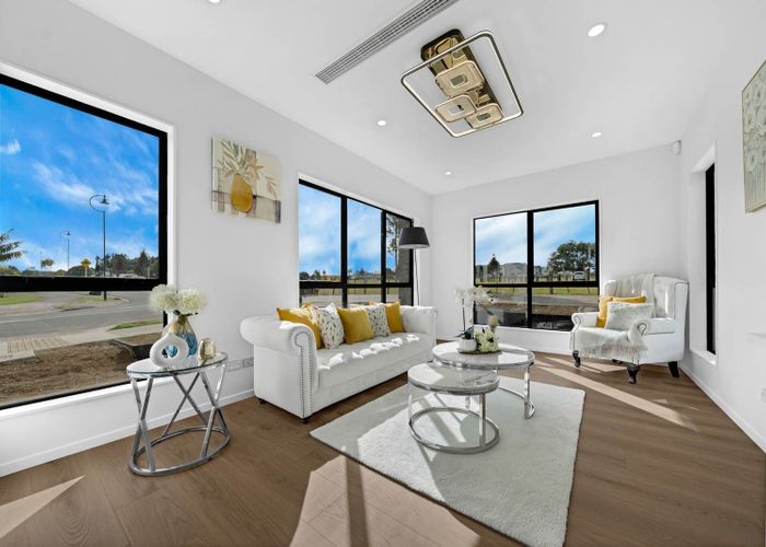  at 2 Hughs Way, Flat Bush, Manukau City, Auckland