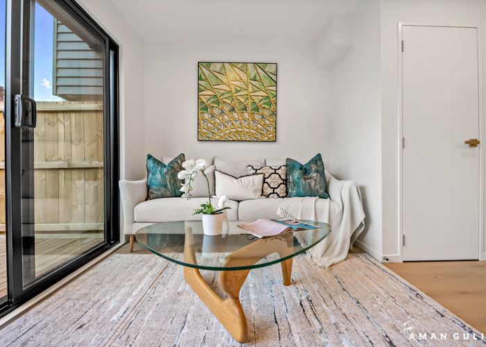  at 11 Stottholm Road, Titirangi, Waitakere City, Auckland