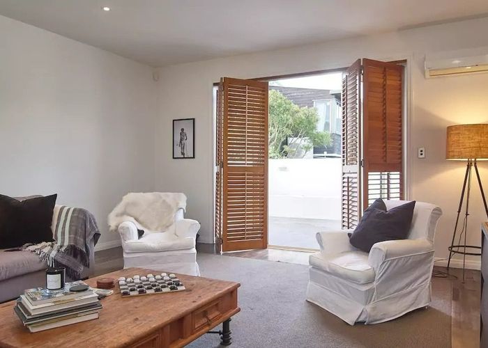  at 6 Cheltenham Street, Merivale, Christchurch City, Canterbury