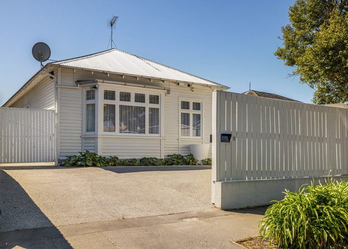  at 5 Aikmans Road, Merivale, Christchurch City, Canterbury