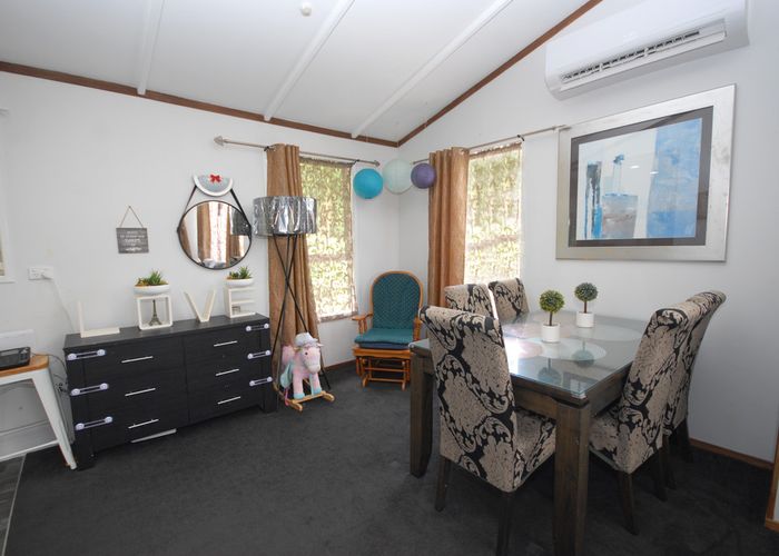  at 59 Easton Park Parade, Glenfield, Auckland