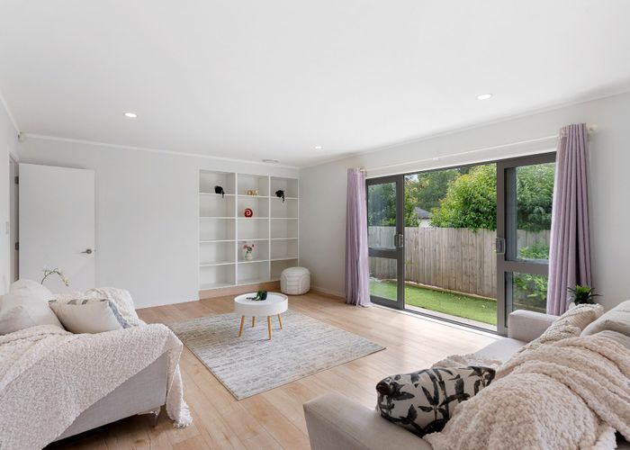  at 12A The Avenue, Albany, Auckland