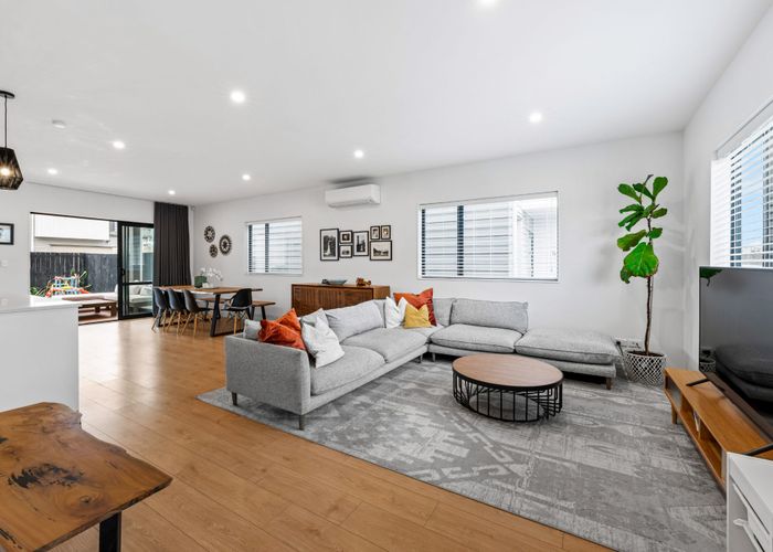  at 21 Autumn Blaze Street, Hobsonville, Waitakere City, Auckland