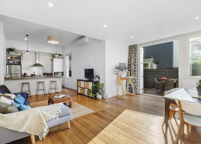  at 17/3 Severn Street, Island Bay, Wellington, Wellington