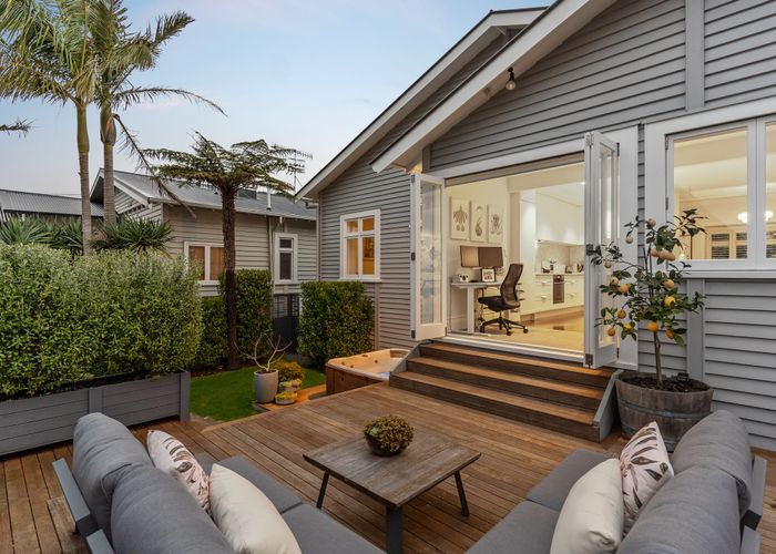  at 24 Nolan Road, Greenlane, Auckland
