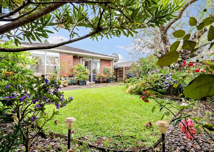  at 1/65 Glendale Road, Glen Eden, Auckland