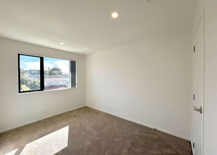  at 66A Casuarina Road, Half Moon Bay, Manukau City, Auckland