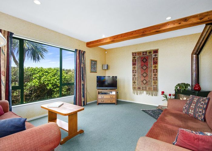  at 83 Miromiro Road, Normandale, Lower Hutt, Wellington