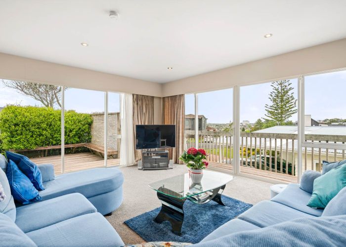 at 23 Knightsbridge Drive, Forrest Hill, North Shore City, Auckland
