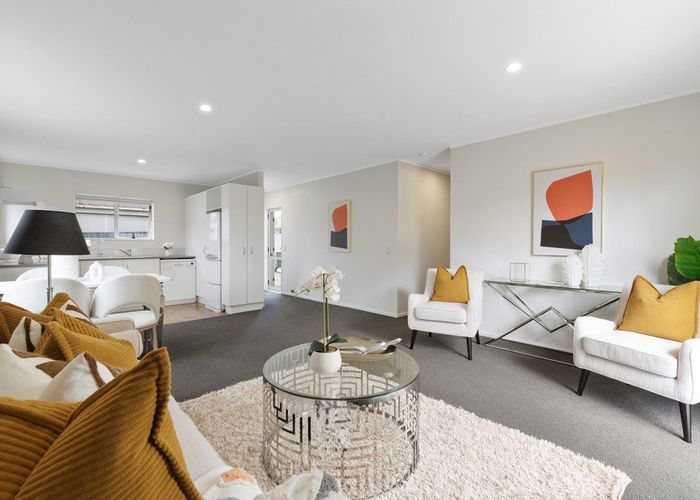  at 2/3 Wellesley Road, Mangere Bridge, Manukau City, Auckland