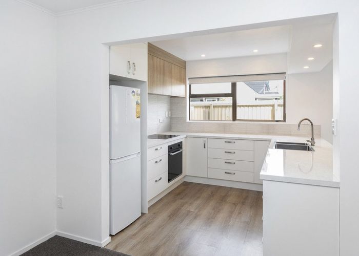 at 2/76 Hinau Street, Riccarton, Christchurch
