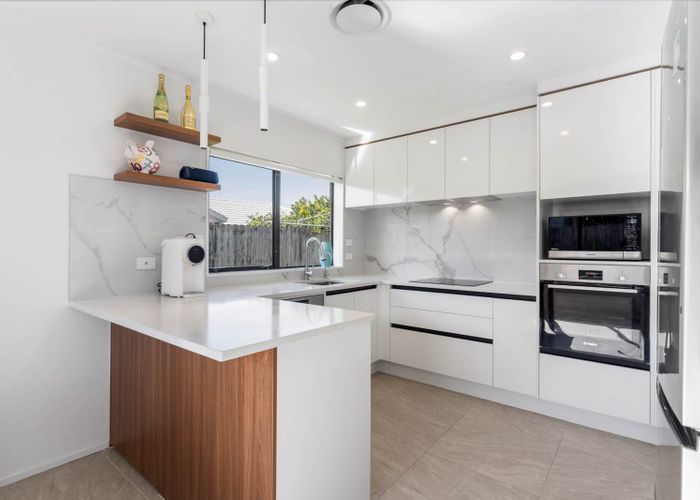  at 166 Burswood Drive, Burswood, Auckland