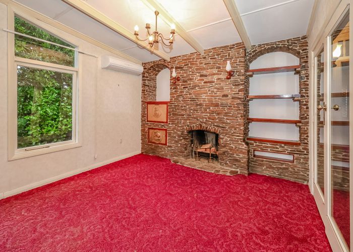  at 24 Athol Place, Ravensbourne, Dunedin