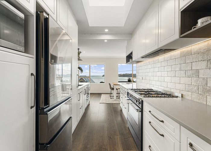  at 2 Melandra Road, Stanmore Bay, Whangaparaoa