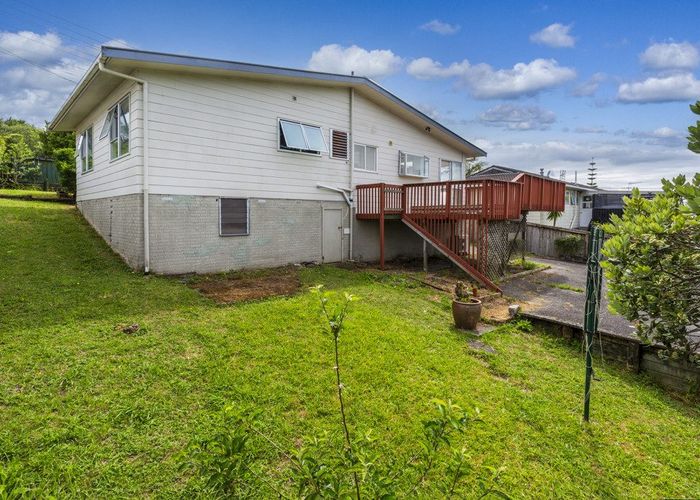  at 35 Triangle Road, Massey, Waitakere City, Auckland