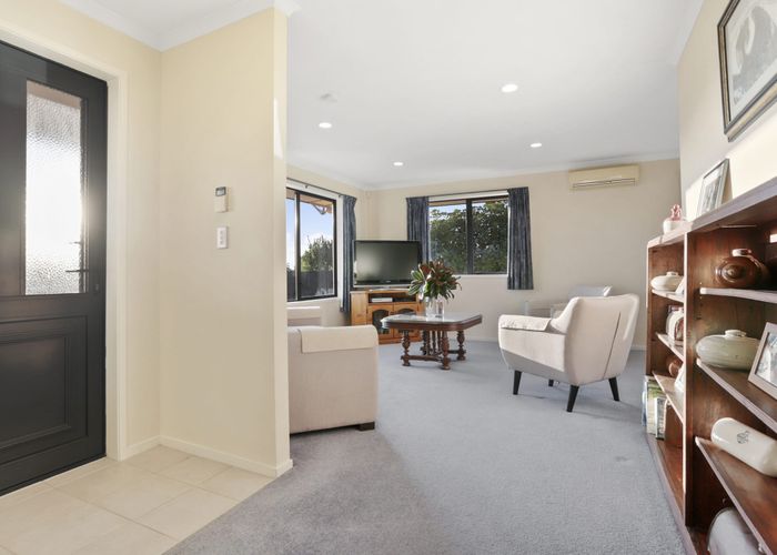  at 14 Oratia Drive, Glen Eden, Auckland