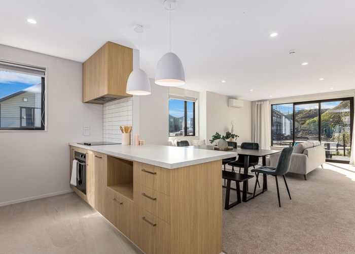  at 2 Tiratu Rise, Whitby, Porirua, Wellington