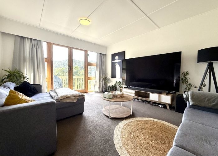  at Upper level - 3 Bedroom/19 Montgomery Avenue, Karori, Wellington, Wellington