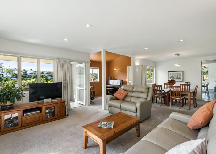  at 38 Saddleback Rise, Murrays Bay, North Shore City, Auckland