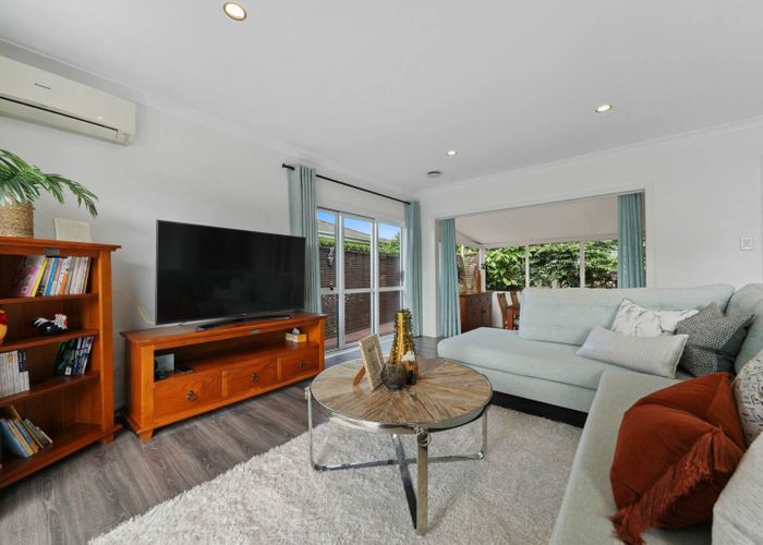  at 1/29 Gloria Avenue, Te Atatu Peninsula, Waitakere City, Auckland