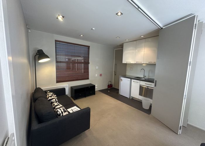  at 2/16 KENT ST, Queenstown, Queenstown