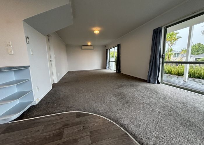  at 6A Dawnhaven Drive, Te Atatu Peninsula, Waitakere City, Auckland