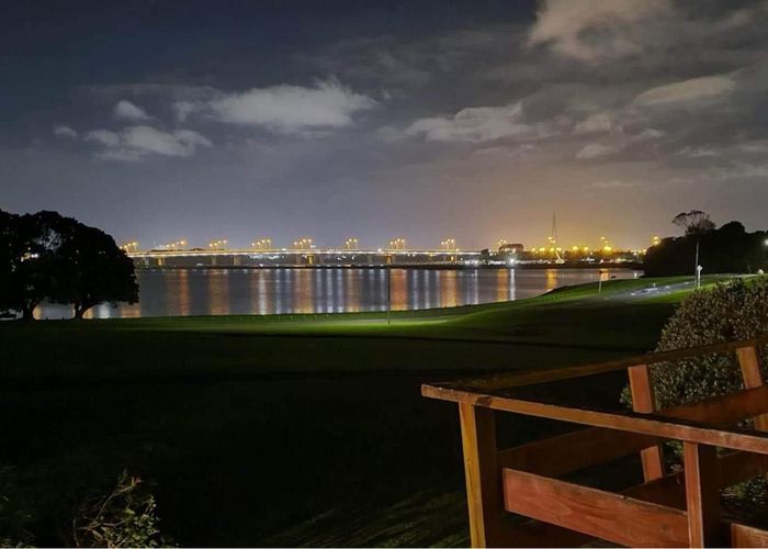 at 2 Shortt Avenue, Mangere Bridge, Auckland