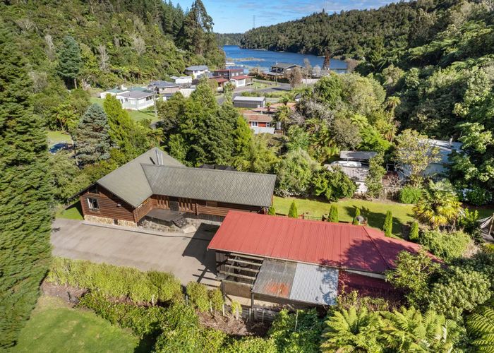 For sale 16 Tombleson Road, Lake Rotoma, Rotorua, Bay Of Plenty