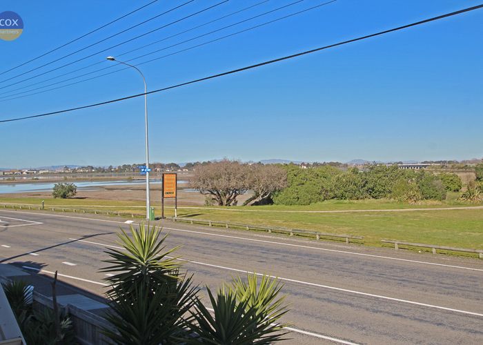  at 69 Meeanee Quay, Westshore, Napier