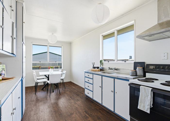  at 49 Lee Street, Castlecliff, Whanganui, Manawatu / Whanganui