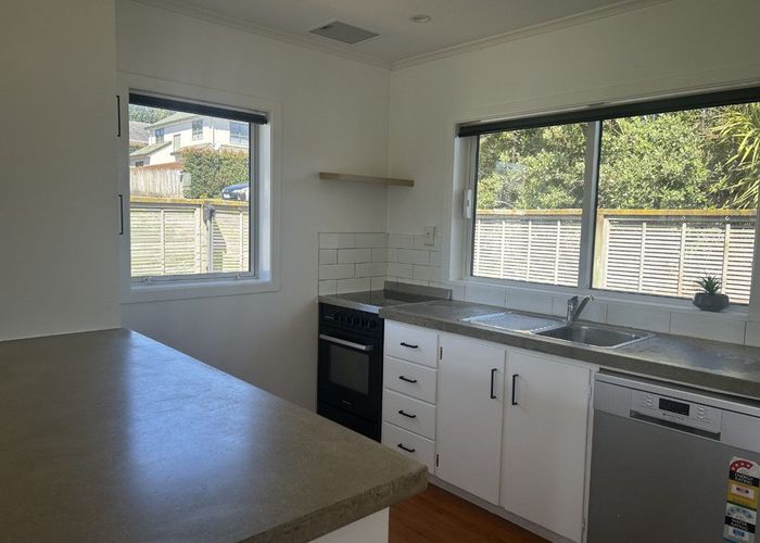  at 1/12 Raines Ave , Forrest Hill, North Shore City, Auckland