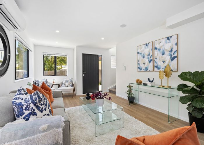  at 5 Pendlebury Street, Green Bay, Waitakere City, Auckland