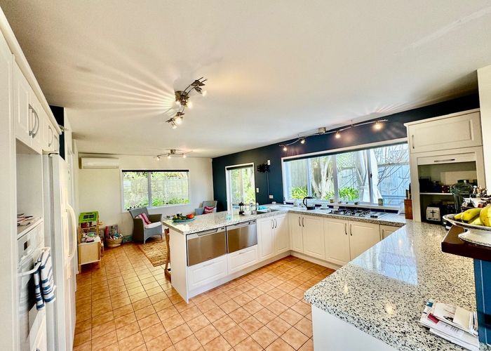  at 873A Beach Road, Waiake, Auckland