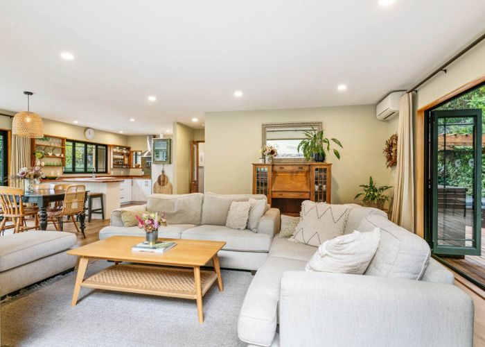  at 2/37 Wolsley Avenue, Milford, North Shore City, Auckland
