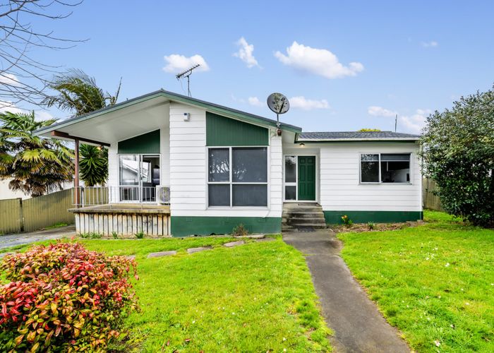  at 93 Hyperion Drive, Randwick Park, Auckland