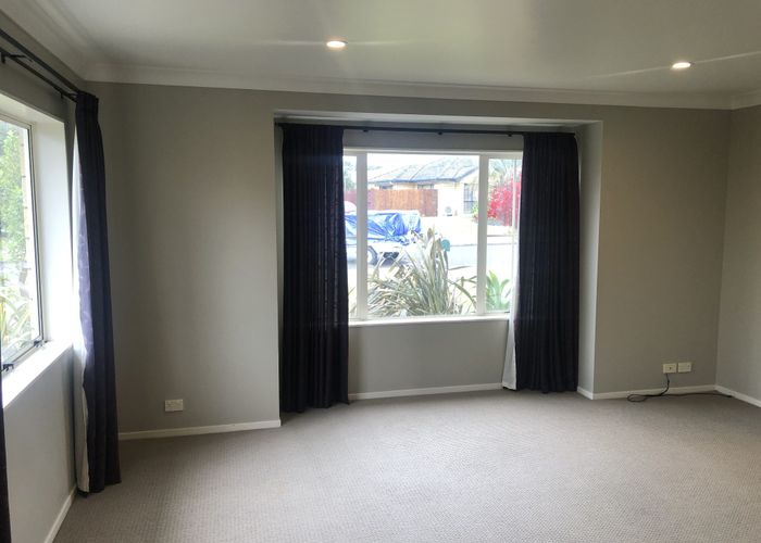  at 8 Fergy Crescent, Wattle Downs, Manukau City, Auckland