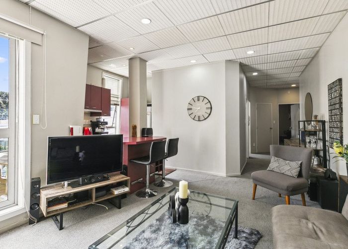  at 5/17 Adelaide Road, Mount Cook, Wellington