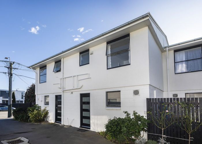  at 7/544 Barbadoes Street, Edgeware, Christchurch