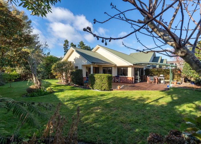  at 17 Mary Huse Grove, Manor Park, Lower Hutt, Wellington