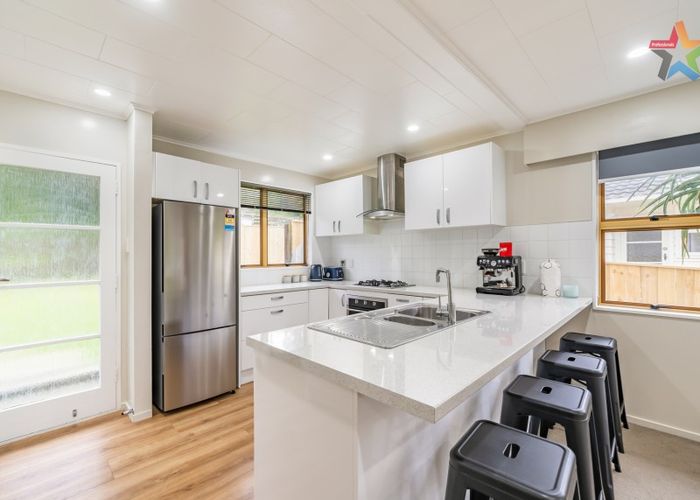  at 15 Timaru Grove, Kelson, Lower Hutt