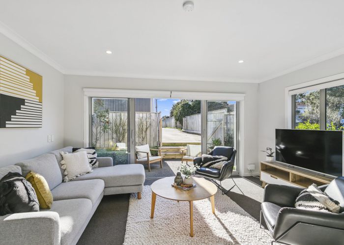 at 28B Mexted Terrace, Tawa, Wellington