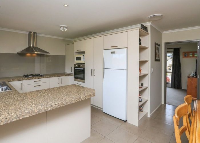  at 38 Heathfield Avenue, Huntington, Hamilton, Waikato