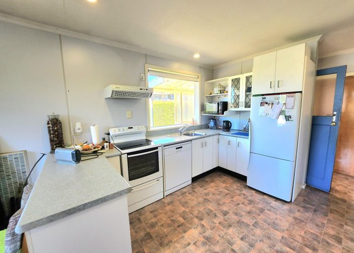  at 18 Glendale Crescent, Holmes Hill, Oamaru