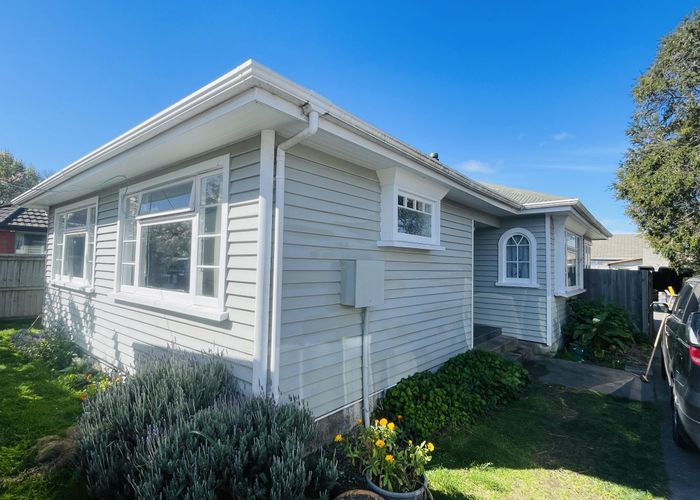  at 14 Goldsmith Place, Waltham, Christchurch City, Canterbury